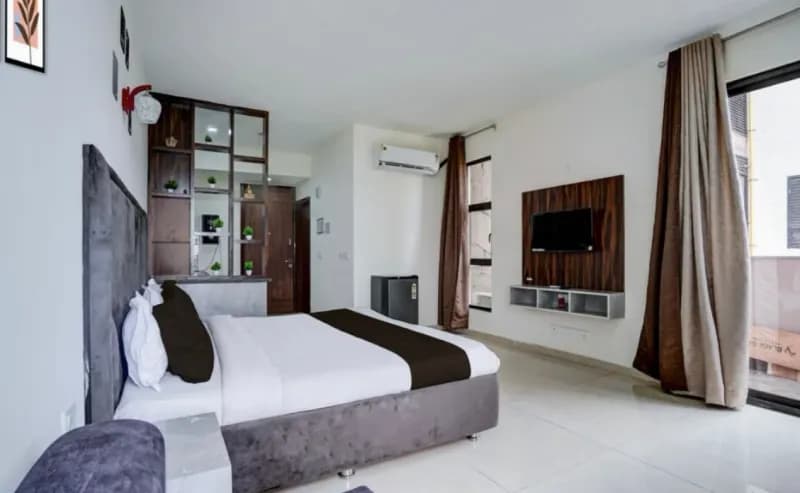 Sunset 1BHK in Vrindavan by da alohas