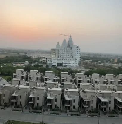 Sunset 1BHK in Vrindavan by da alohas