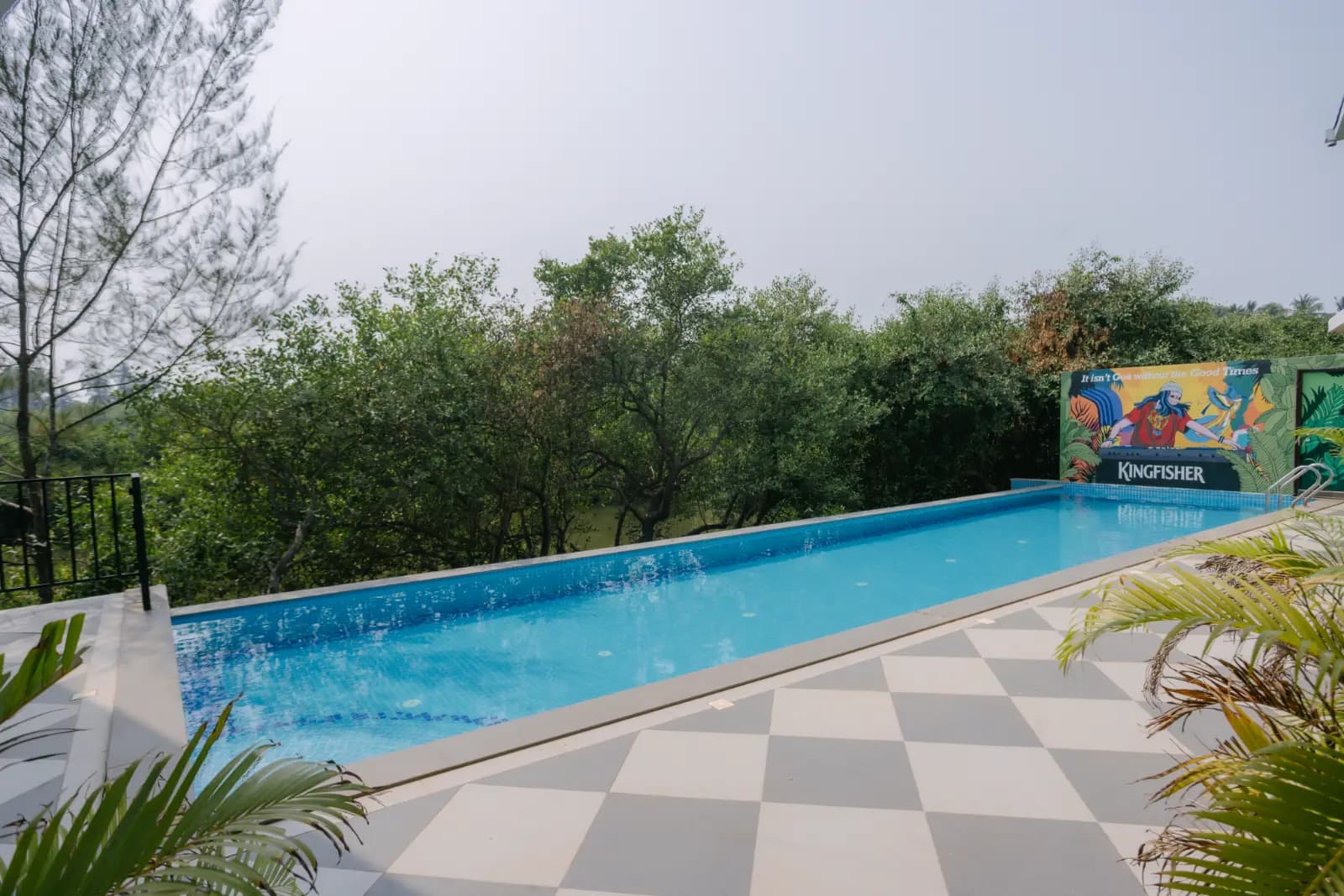 Golden Hour Arambol, a luxury 15bhk resort in Arambol